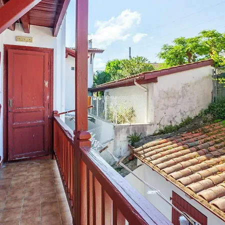 Bel Avec Balcon A 5 Min De La Et Proche Du Centre, Classe 2 Etoiles - Fr-1-2-385 Apartment *